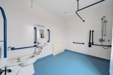 7 bed flat, 2-4 Plymbridge Lane (11), Crownhill, Plymouth, PL68DE - Image 2